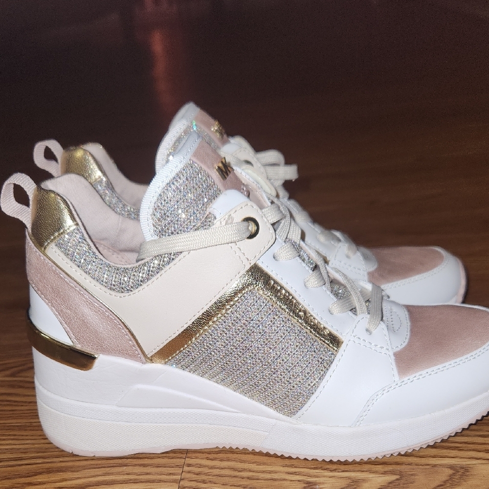 Michael Kors White With Blush & Gold Glitter Sneakers, Size 6.5M - Picture 5 of 11